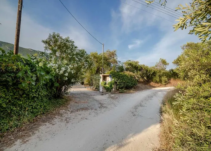 Adonis Villa