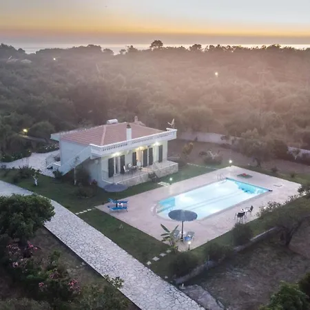 Villa Adonis Halikounas