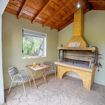 Villa Adonis Halikounas