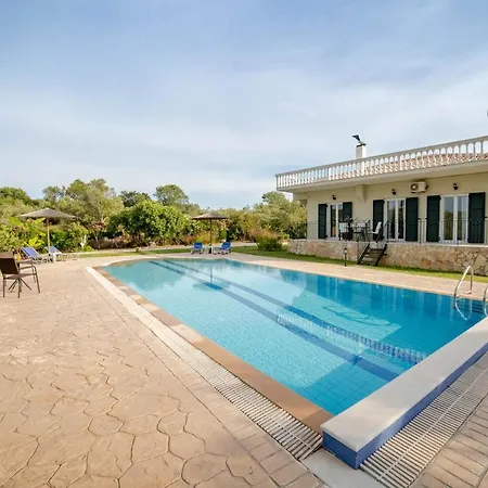 Adonis Villa
