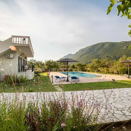Adonis Villa