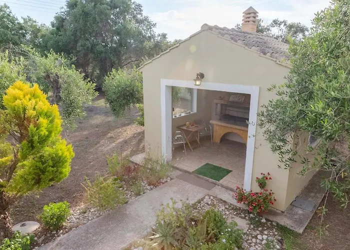 Villa Adonis Chalikounas