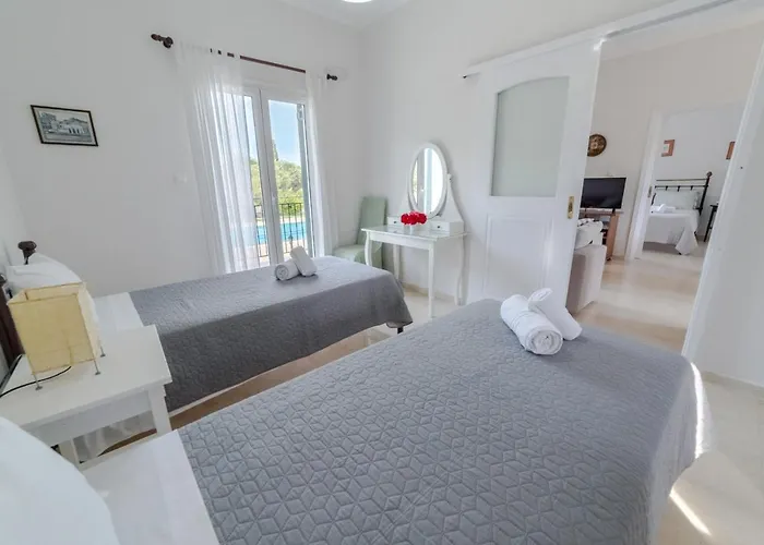 Adonis * Chalikounas